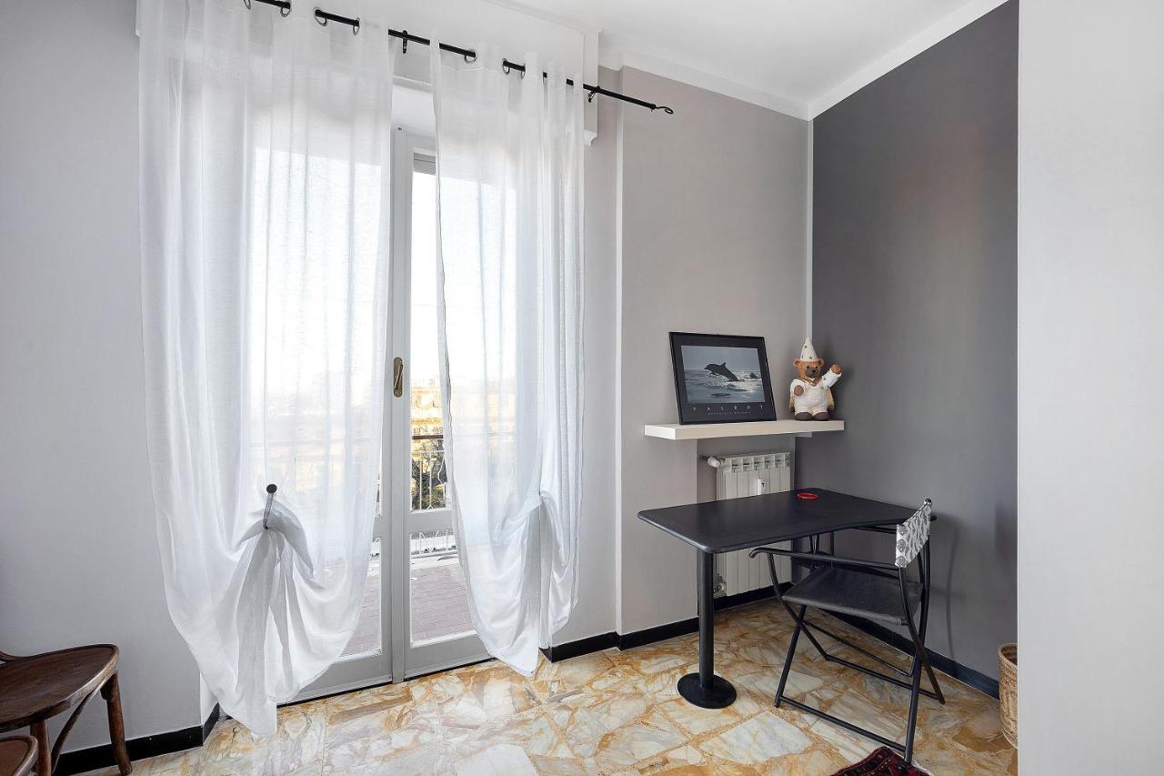 Casa Rose Di Mare Lägenhet Albenga Exteriör bild
